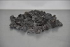 Basalt edelsplit 8/11 mm grind is een antracietgrijs-zwart gesteente van vulkanische afkomst